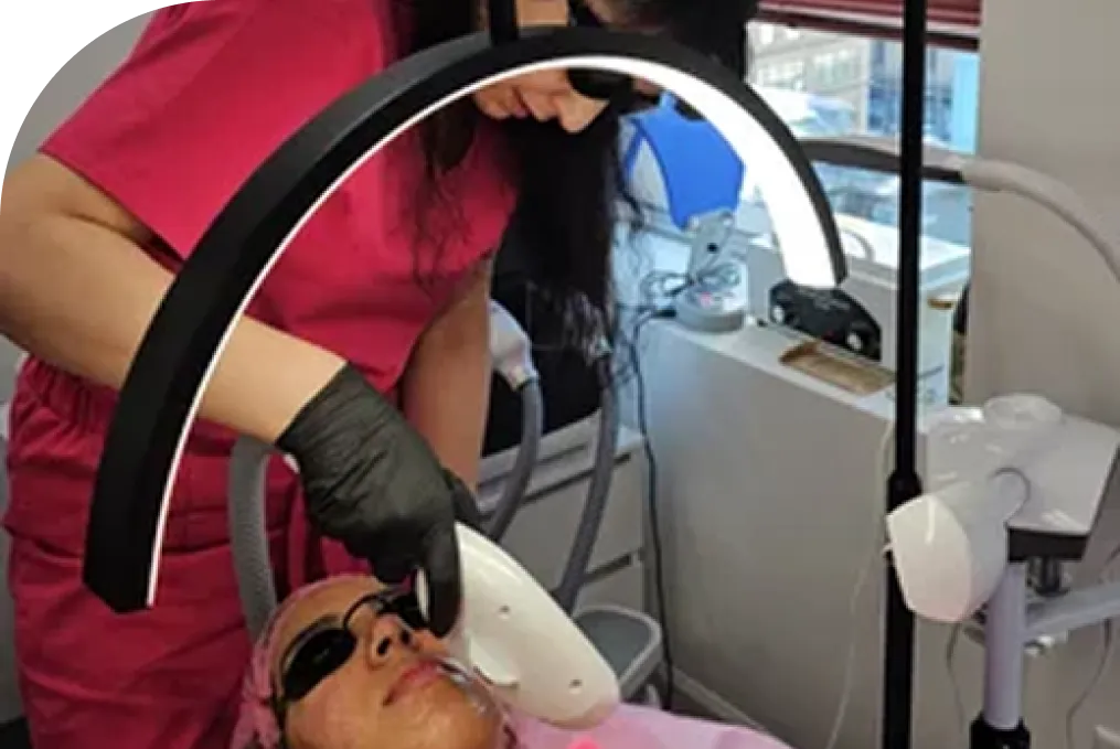 Réserver un soin chez Maya Skin & Brow Studio