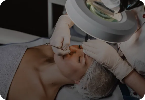 Nettoyage profond des pores chez Maya Skin & Brow Studio, Midtown Manhattan